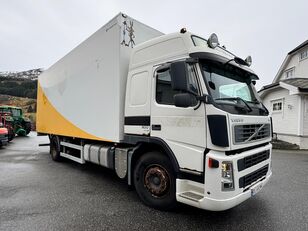 cami&atilde;o furg&atilde;o Volvo FM-300 med Bussbygg 18 pallers skap