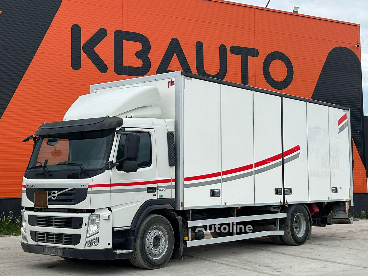Nákladní vozidlo furgon Volvo FM 330 4x2 BOX L=7533 mm na prodej | Autoline CZ Nákladní vozidlo furgon Volvo FM 330 4x2 BOX L=7533 mm - Autoline