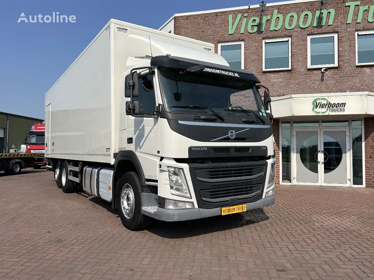 camion fourgon Volvo FM 330 FM330 6X2 Koffer mit 2Ton Ladebordwand Lenkachse TOP ZUST