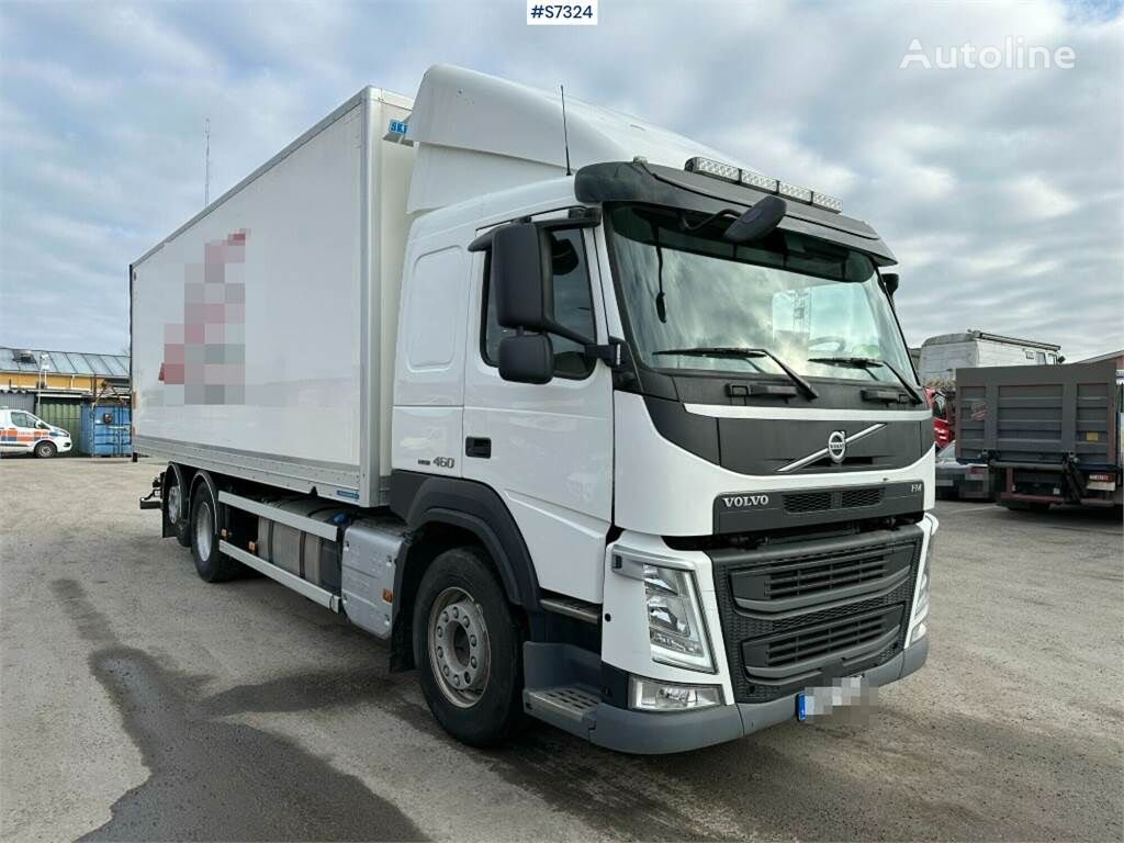 Volvo FM 62TR Box Truck with Tail Lift camión furgón