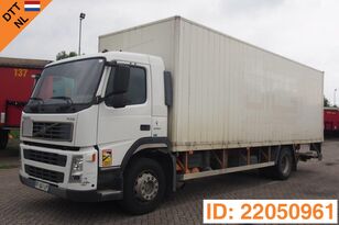 Volvo FM9.260 box truck