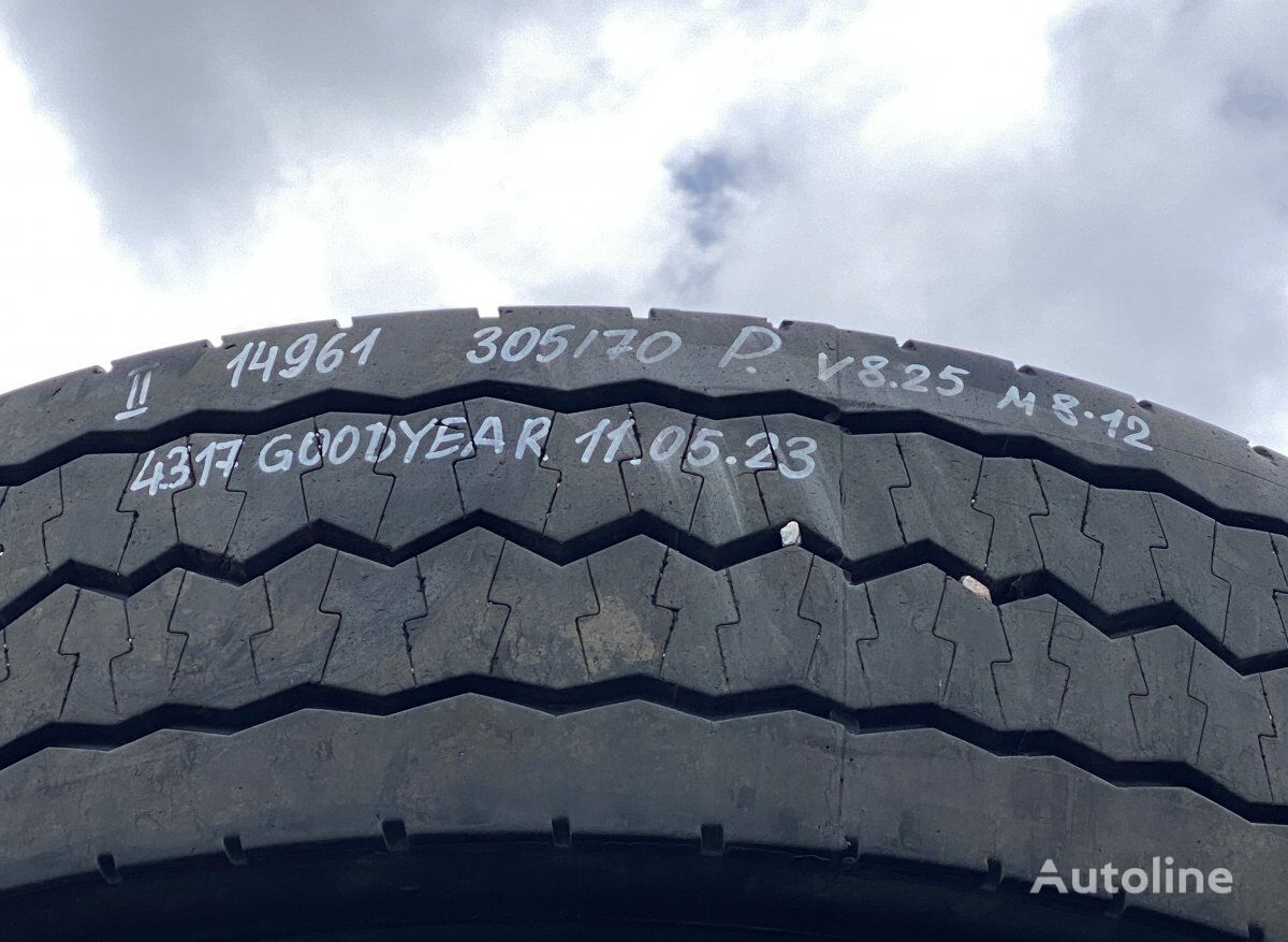 إطار عجلة الحافلة Goodyear B12B (01.97-12.11)