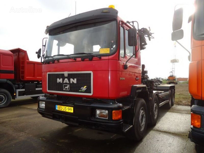 MAN 37.372 8x4 HIAB195 camión con sistema de cables - Autoline