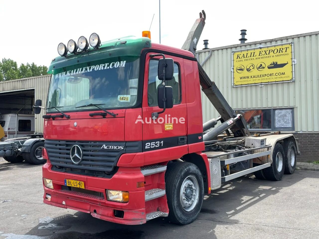 тросовый мультилифт Mercedes-Benz Actros 2531 V6 EPS 10 Tyre's Full Steel Suspension Big Axle NL T