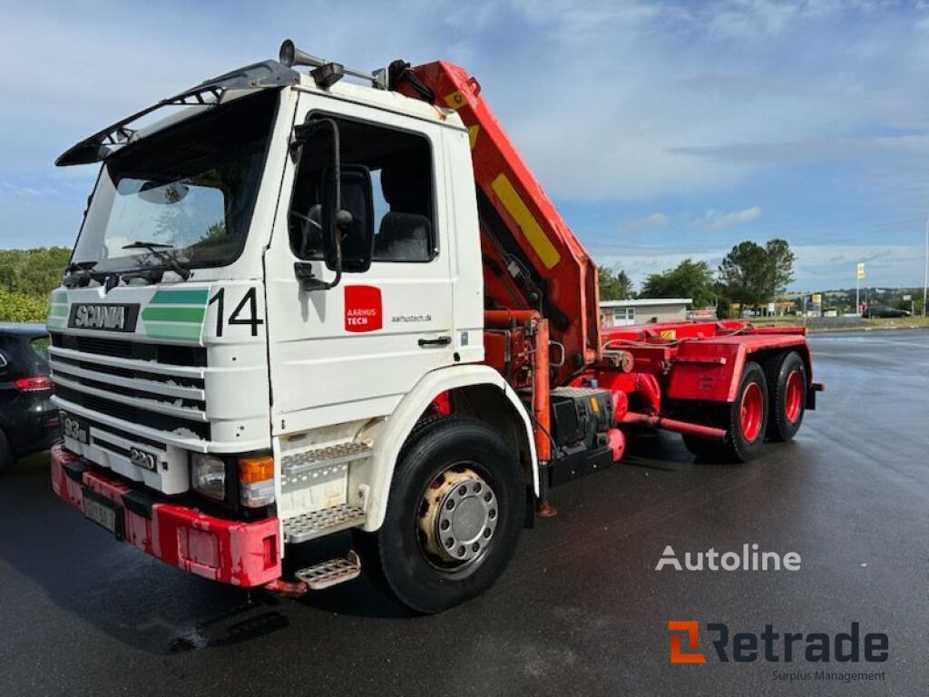 camion système de câble Scania 93m 220