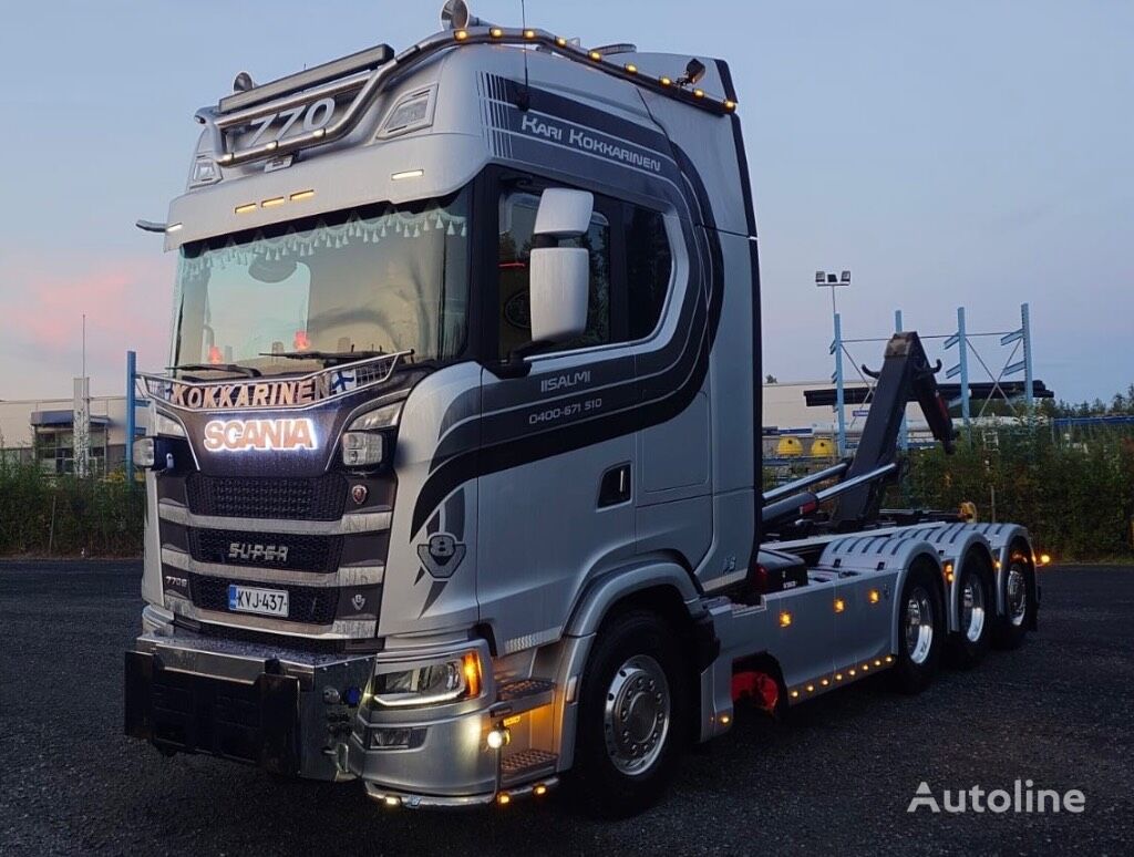 камион кабелна система Scania S770 8x4 Tienhoito auto koukkulaitteella