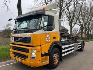 камион со кука за подигање товар Volvo FM 340 With Cable System Only 428.855 Km Holland truck !!!