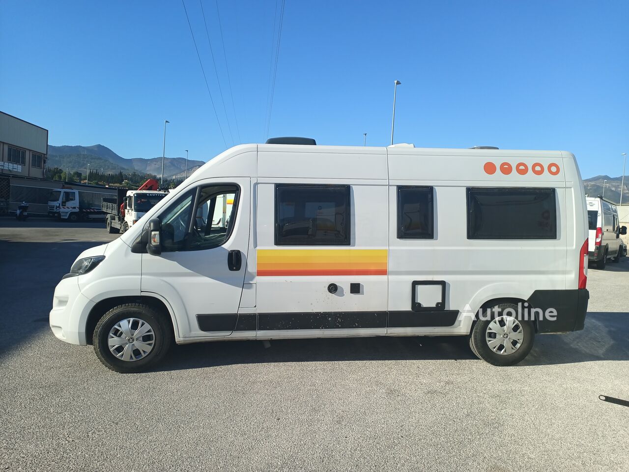 تحويل الشاحنة المقفلة الصغيرة Peugeot Boxer Carado  CV600 L3H2 2.2 Hdi - Autoline