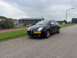 автомобиль Alfa Romeo MiTo