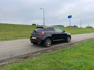 автомобиль Alfa Romeo MiTo