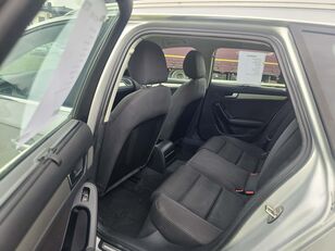 автомобиль Audi A4