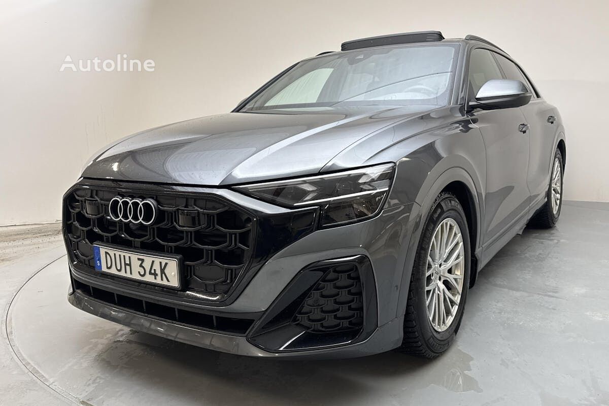 Audi Q8 car - Autoline