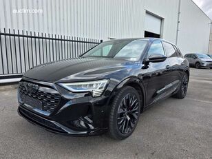 Audi Q8 car
