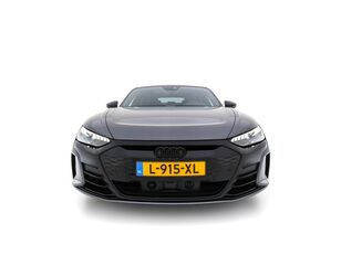 سيارة Audi e-tron GT