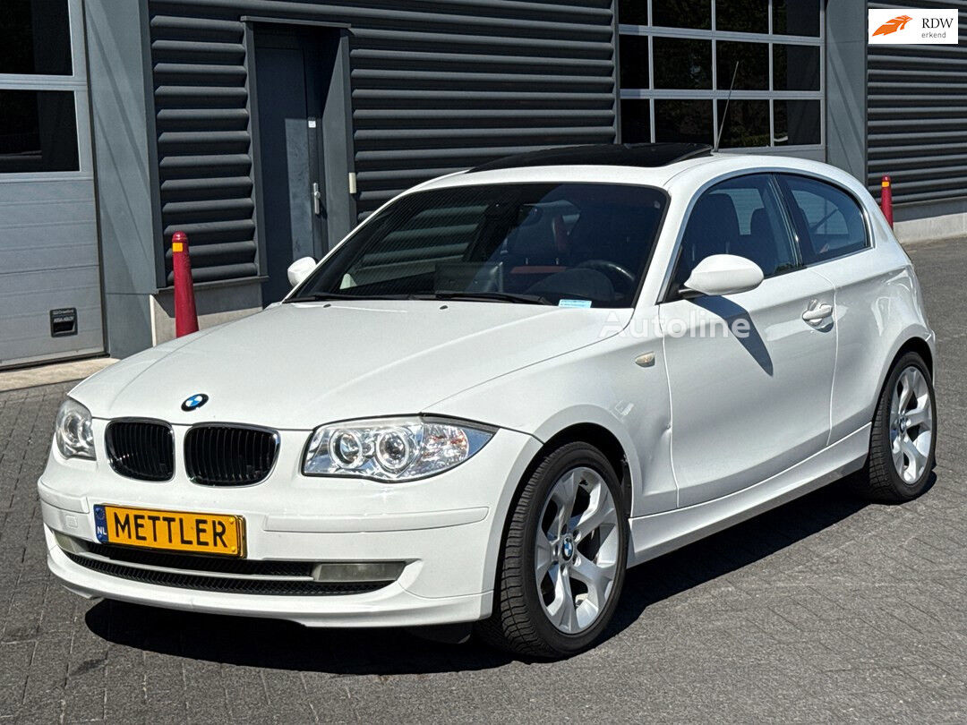 BMW 1-serie 118i Business Line, Apple carplay, Panoramadak, Cruise c - Autoline