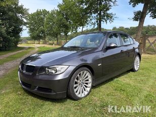 سيارة BMW 320 i