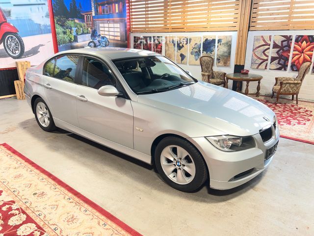 Otomotif BMW 320i Advantage, Navi - Autoline