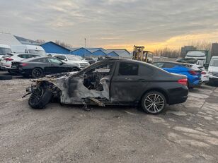 automobil BMW 530d xDrive 195kw A8 po nehode