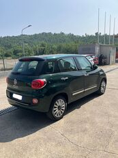Fiat 500L car