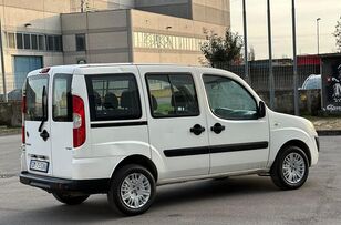 automobile Fiat Doblo 5 posti