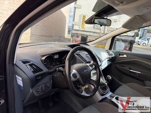 سيارة Ford C-Max