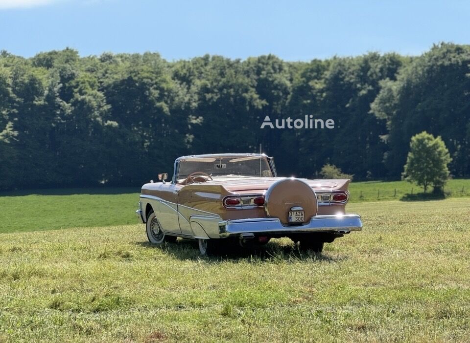 Ford Fairline skyliner 500 car - Autoline