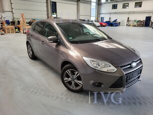 автомобиль Ford Focus