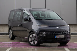 Hyundai Staria 2.2 CRDi Premium 4&times;4 A/T auto