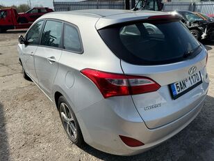 Kupite poškodovan vozilo Hyundai i30 1.6CRDi - Slika 36 | Autoline SI Poškodovan vozilo Hyundai i30 1.6CRDi | Slika 36 - Autoline