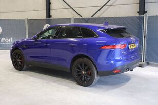 Jaguar F-Pace car