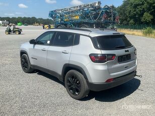 automobile Jeep Compass 1.3