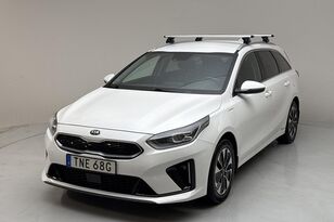 автомобиль KIA Cee'd