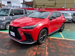 Lexus NX automobil