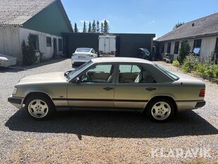 Mercedes-Benz 260E coche