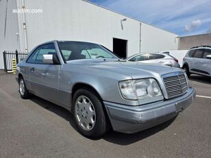 Mercedes-Benz 320 car