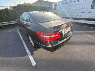 carro Mercedes-Benz E220 CDI
