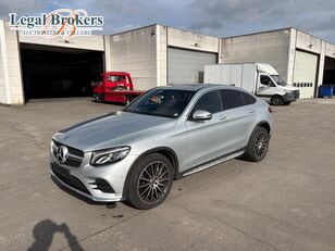 automobil Mercedes-Benz GLC 220d coupé - hatchback