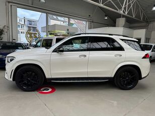 automobile Mercedes-Benz GLE300d 4Matic