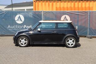 автомобиль Mini Cooper