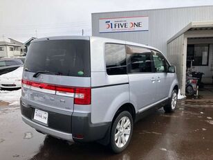 otomotif Mitsubishi DELICA D:5