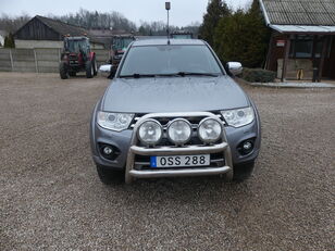automobile Mitsubishi L 200