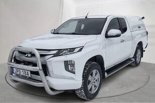 automobil Mitsubishi L200