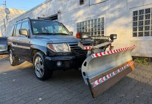 Mitsubishi Pajero Pinin + Snow Plow car