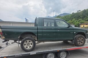 automobile Mitsubishi l 200