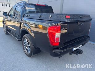 Nissan Navara NP300 car
