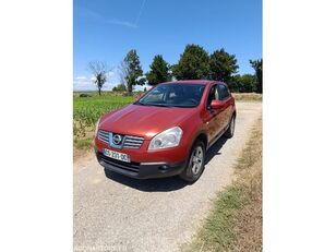 Nissan QASHQAI car