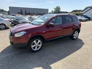 automobil Nissan Qashqai +2 2.0 Tekna 4WD