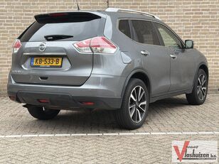 Nissan X-Trail car