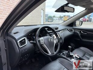 Nissan X-Trail car
