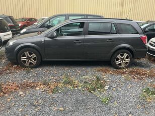 سيارة Opel Astra